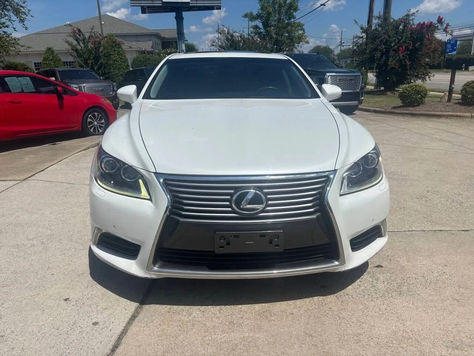 2014 Lexus LS 4th Gen - Image 3 of 7