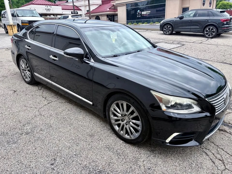 2014 Lexus LS 4th Gen - Image 2 of 10