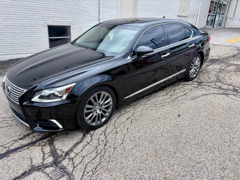 2014 Lexus LS 4th Gen - Image 3 of 10