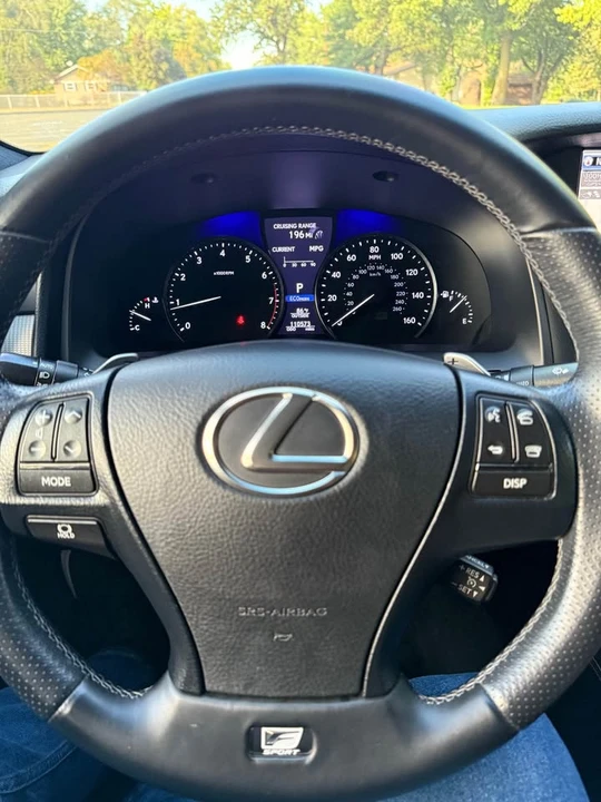 2014 Lexus LS 4th Gen - Image 9 of 20