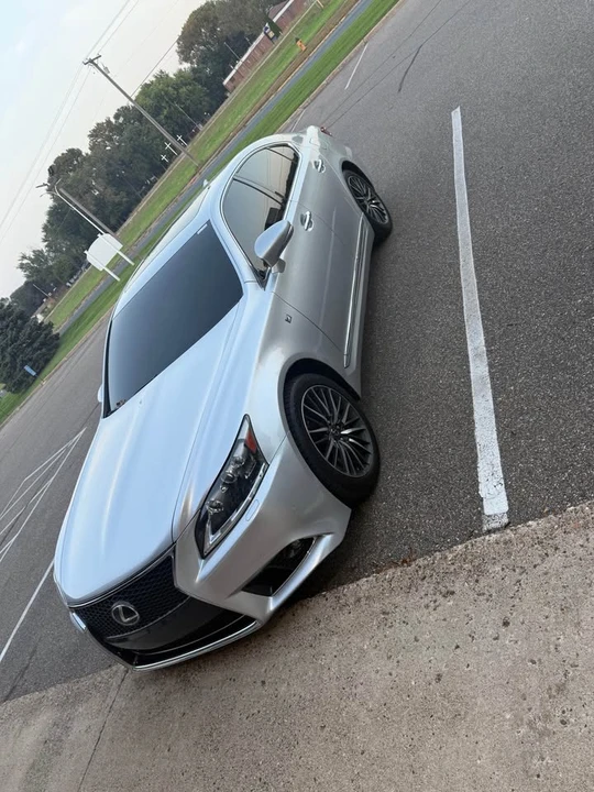 2014 Lexus LS 4th Gen - Image 19 of 20