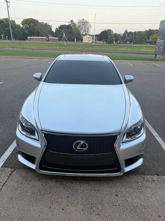 2014 Lexus LS 4th Gen - Image 18 of 20