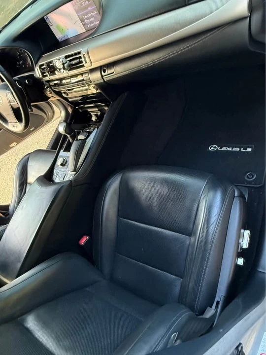 2014 Lexus LS 4th Gen - Image 15 of 20