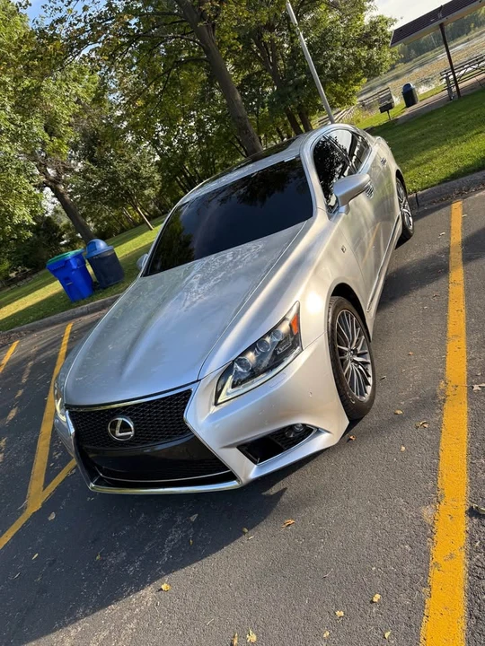 2014 Lexus LS 4th Gen - Image 2 of 20