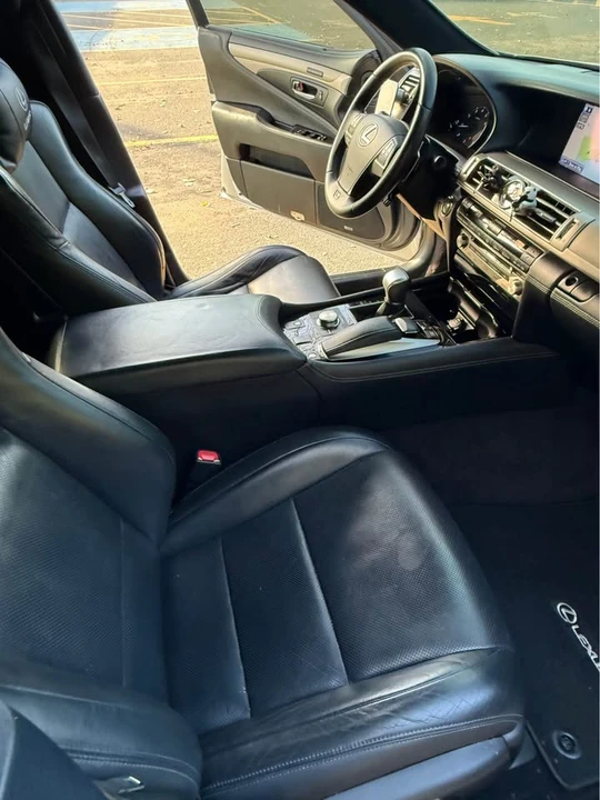 2014 Lexus LS 4th Gen - Image 17 of 20