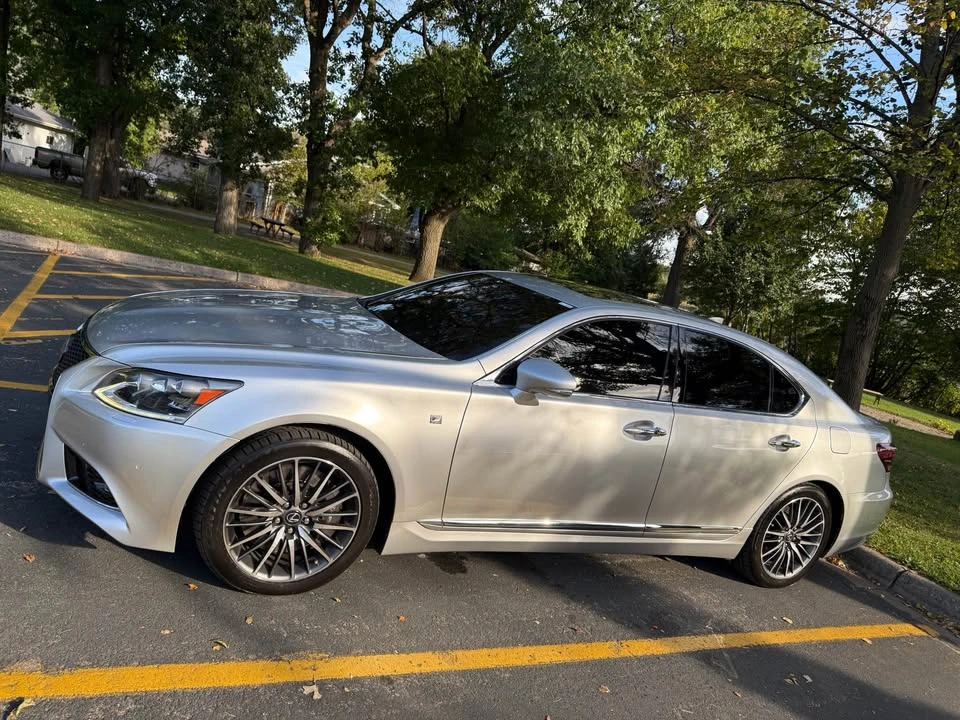 2014 Lexus LS 4th Gen - Image 4 of 20