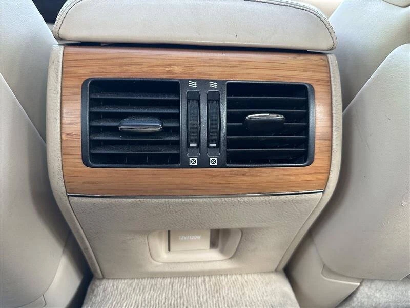 2014 Lexus LS 4th Gen - Image 18 of 20