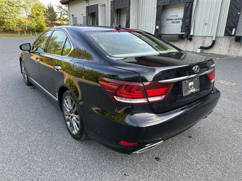 2014 Lexus LS 4th Gen - Image 7 of 20