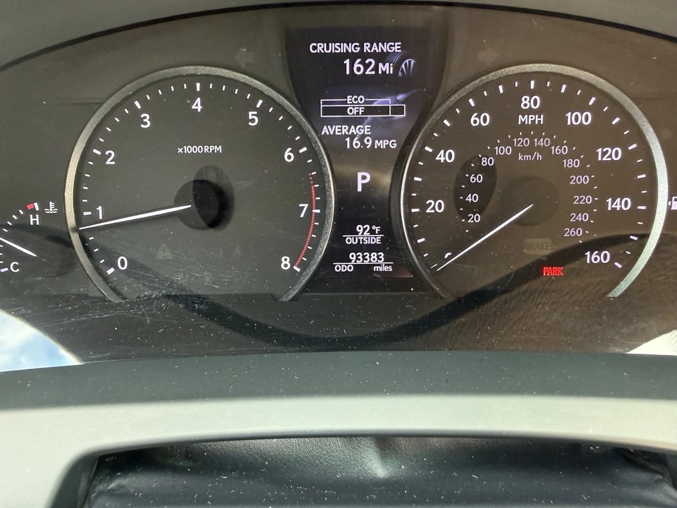 2014 Lexus LS 4th Gen - Image 21 of 23
