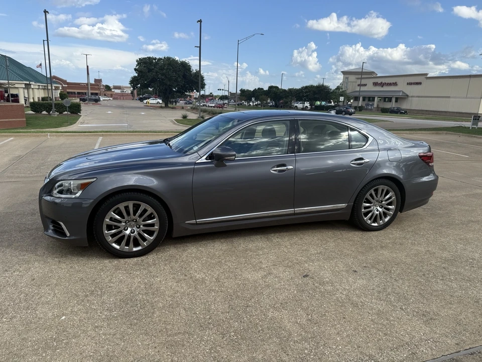2014 Lexus LS 4th Gen - Image 6 of 23