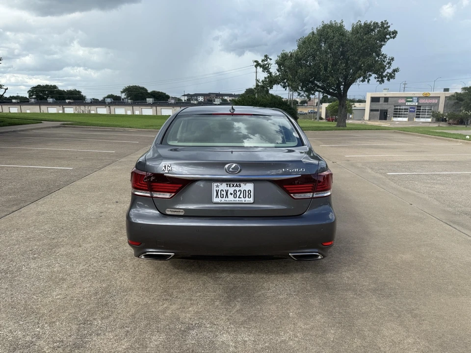 2014 Lexus LS 4th Gen - Image 10 of 23