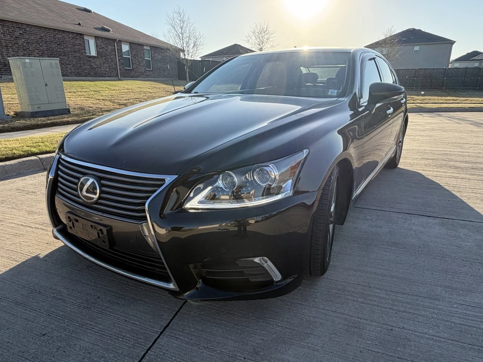 2014 Lexus LS 4th Gen - Image 9 of 10