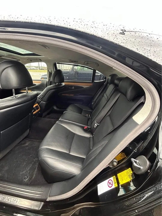 2014 Lexus LS 4th Gen - Image 9 of 9