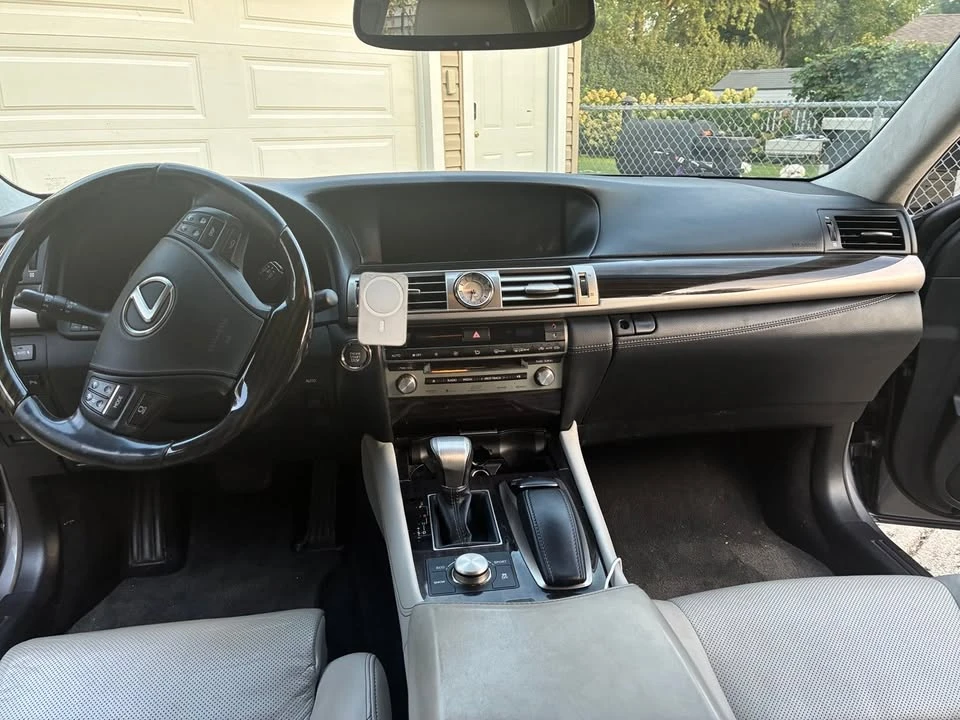 2014 Lexus LS 4th Gen - Image 7 of 12