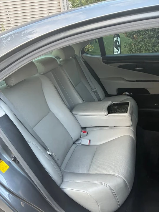2014 Lexus LS 4th Gen - Image 9 of 12