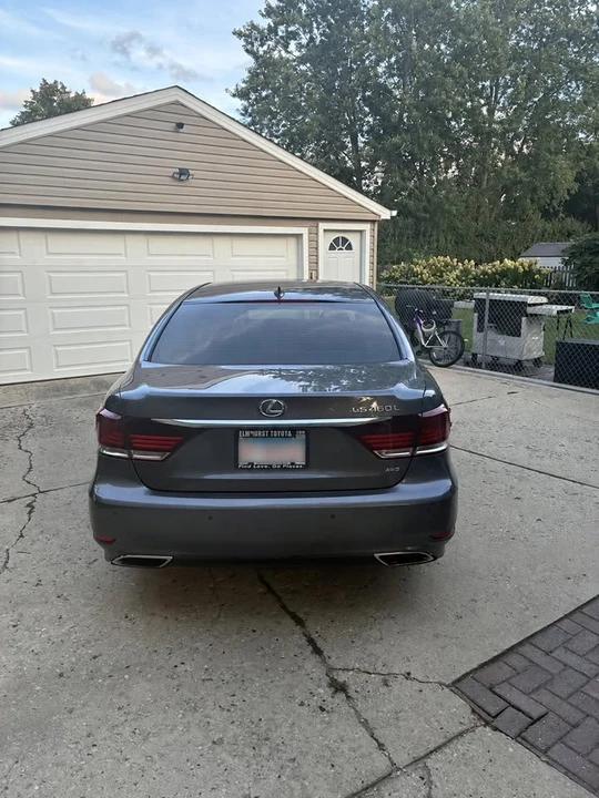 2014 Lexus LS 4th Gen - Image 5 of 12