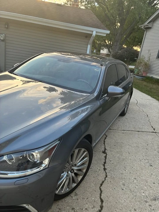 2014 Lexus LS 4th Gen - Image 3 of 12