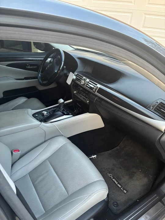 2014 Lexus LS 4th Gen - Image 6 of 12