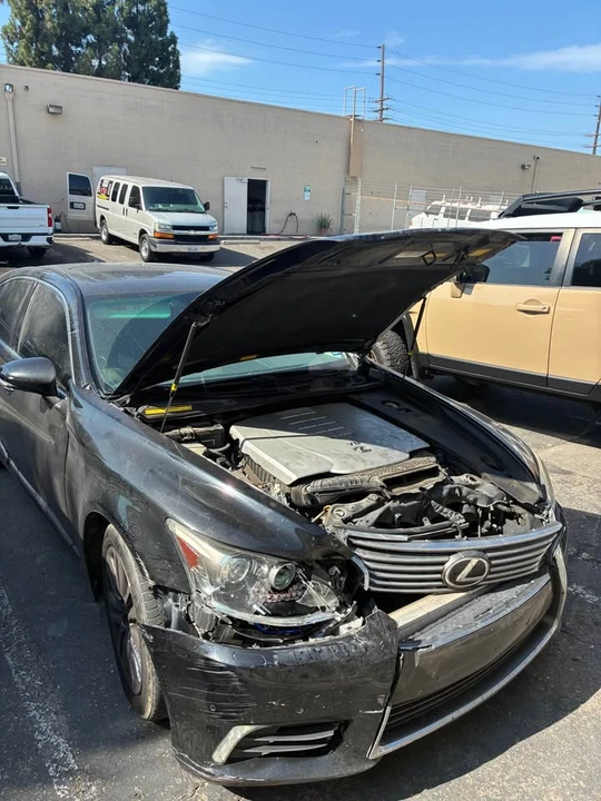 2014 Lexus LS 4th Gen - Image 4 of 15
