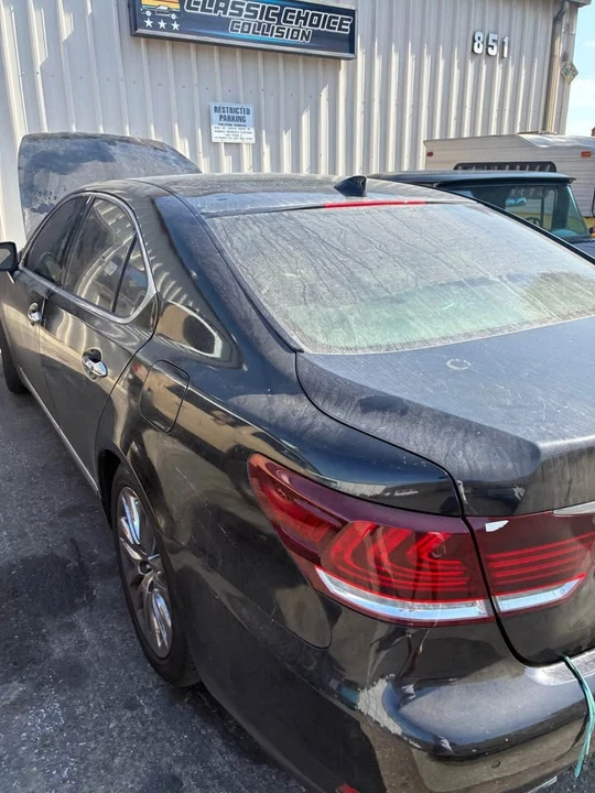 2014 Lexus LS 4th Gen - Image 9 of 15