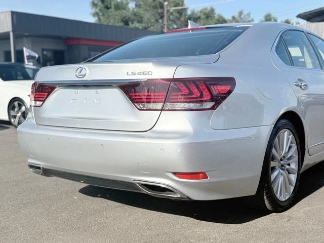 2014 Lexus LS 4th Gen - Image 9 of 20