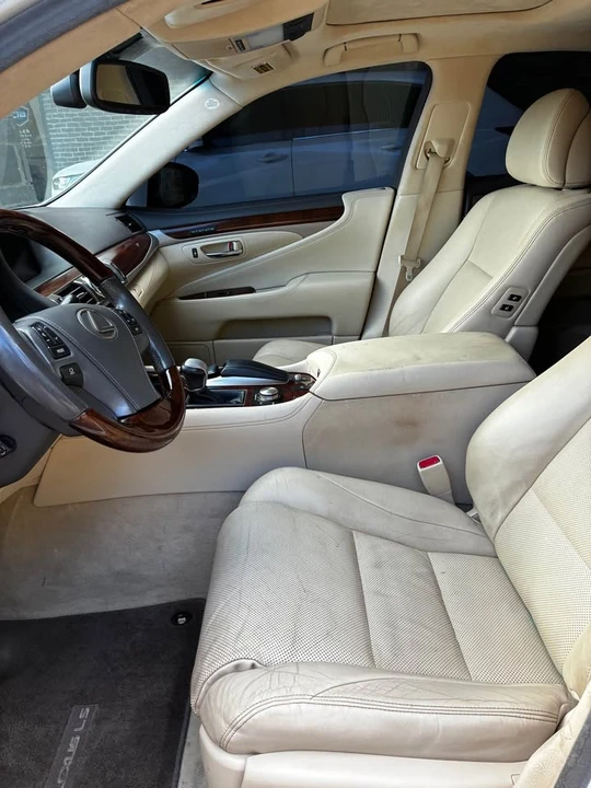 2014 Lexus LS 4th Gen - Image 2 of 3