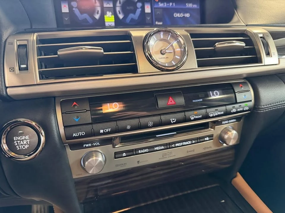 2014 Lexus LS 4th Gen - Image 17 of 20