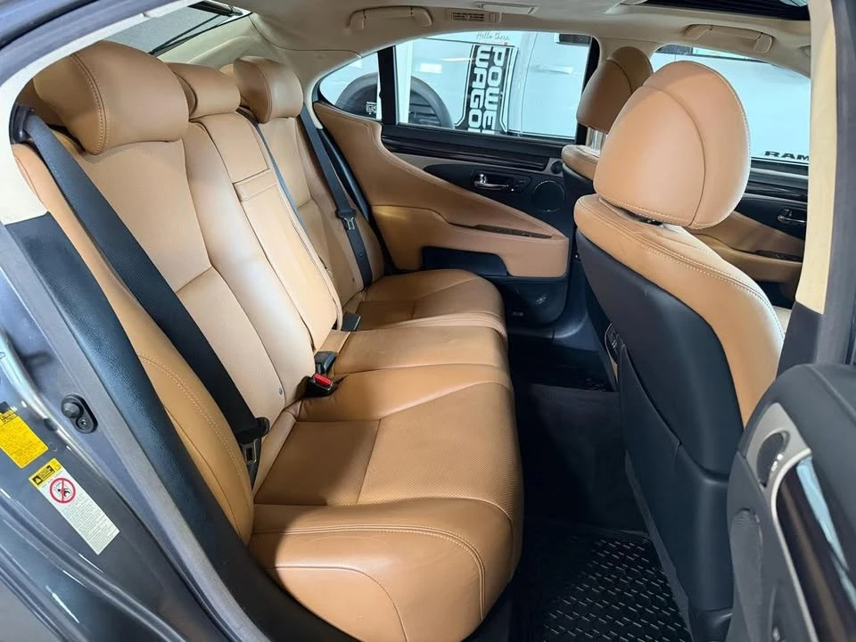 2014 Lexus LS 4th Gen - Image 12 of 20