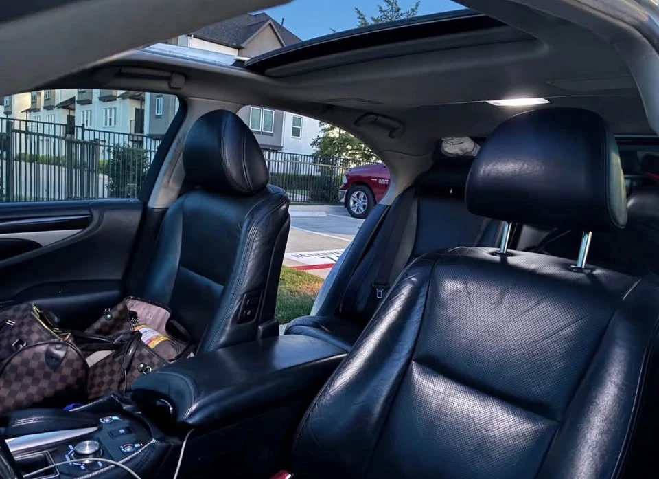 2014 Lexus LS 4th Gen - Image 6 of 6