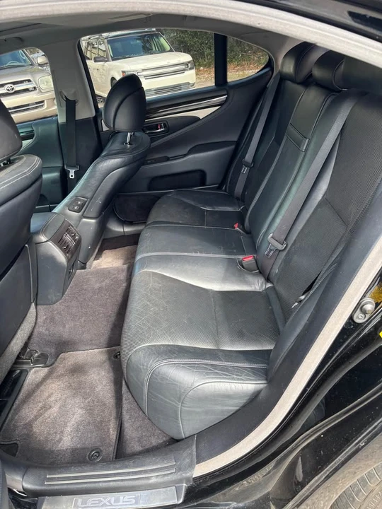 2014 Lexus LS 4th Gen - Image 9 of 16