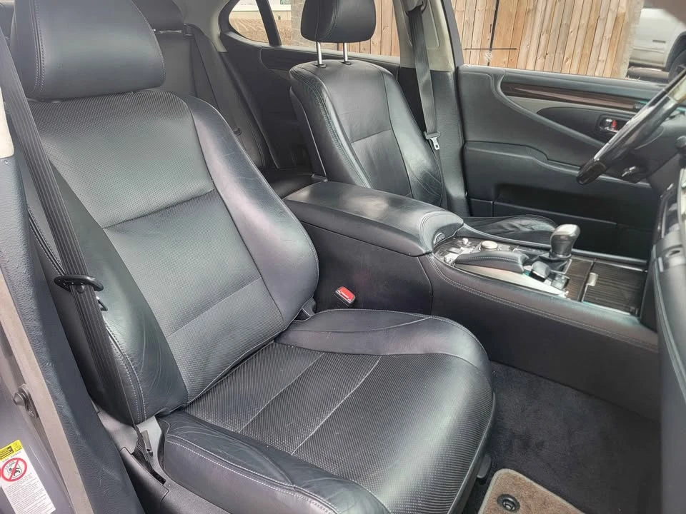 2014 Lexus LS 4th Gen - Image 8 of 15