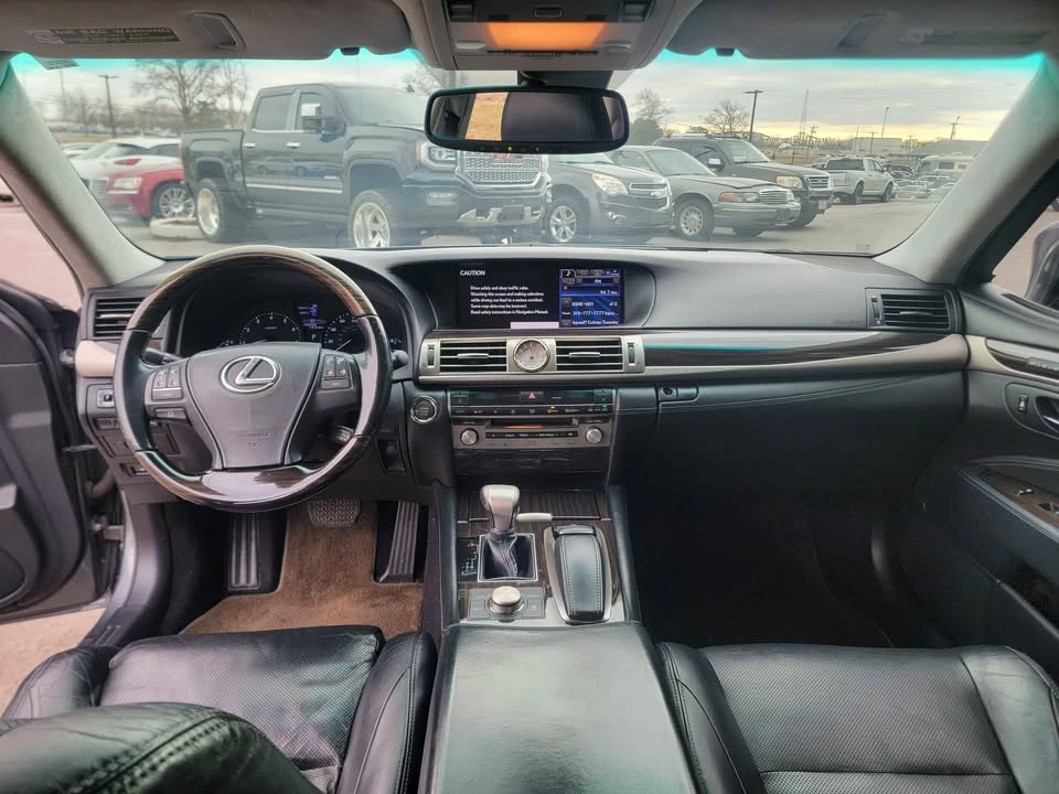 2014 Lexus LS 4th Gen - Image 12 of 15