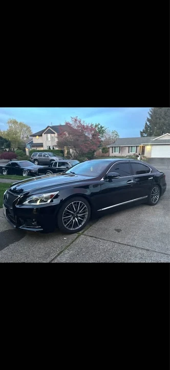 2014 Lexus LS 4th Gen - Image 2 of 3