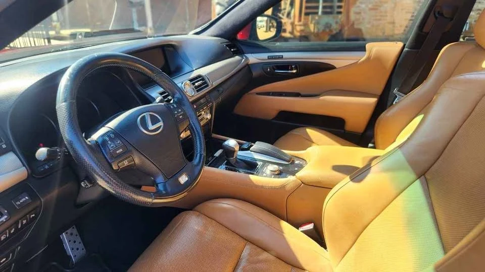 2014 Lexus LS 4th Gen - Image 10 of 16