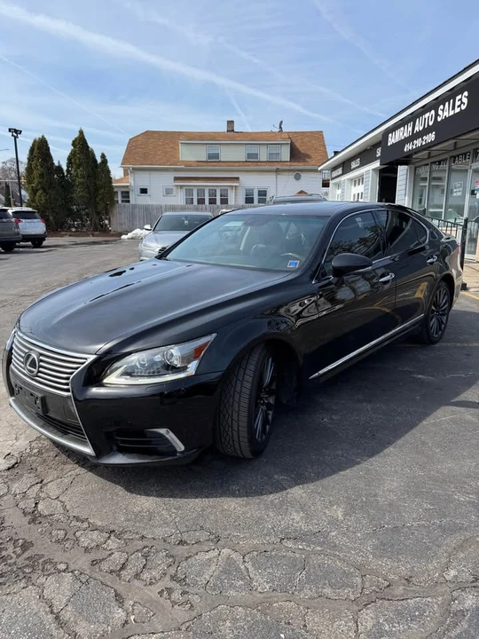 2014 Lexus LS 4th Gen - Image 9 of 20