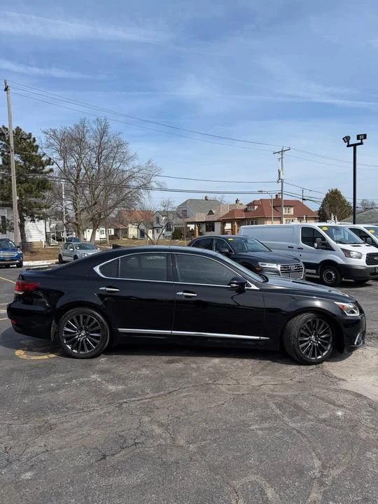 2014 Lexus LS 4th Gen - Image 5 of 20