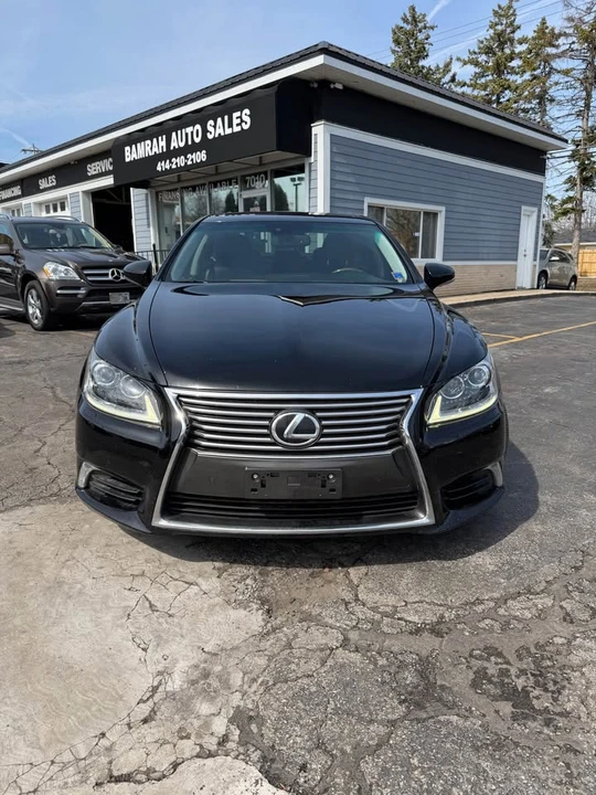 2014 Lexus LS 4th Gen - Image 2 of 20