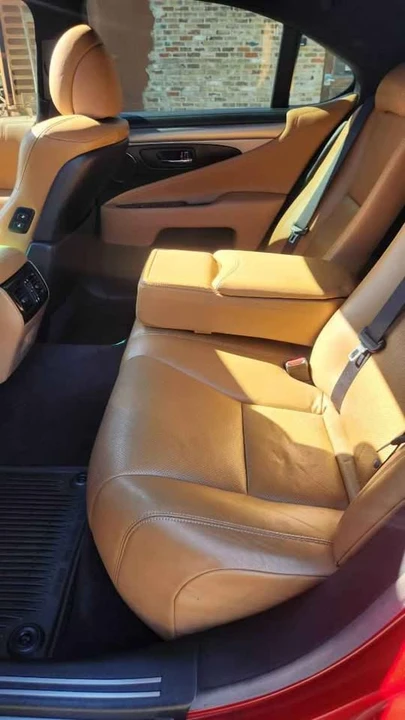 2014 Lexus LS 4th Gen - Image 13 of 16