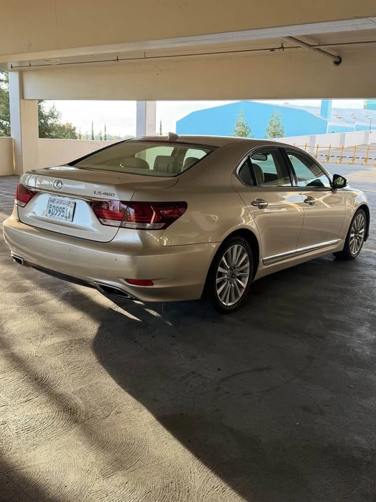 2014 Lexus LS 4th Gen - Image 8 of 19
