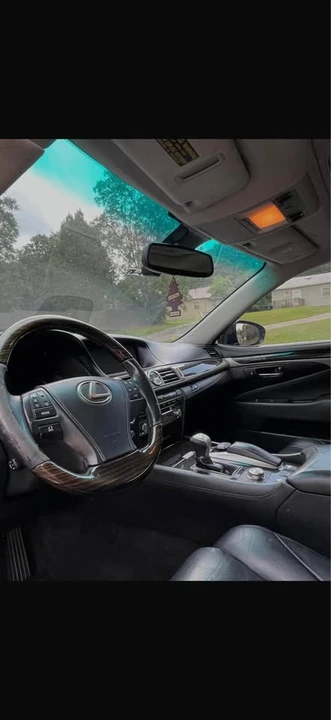 2014 Lexus LS 4th Gen - Image 6 of 13