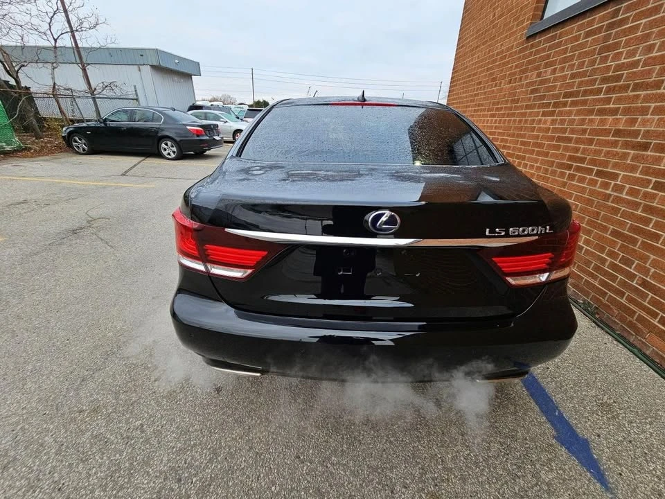 2014 Lexus LS 4th Gen - Image 11 of 20