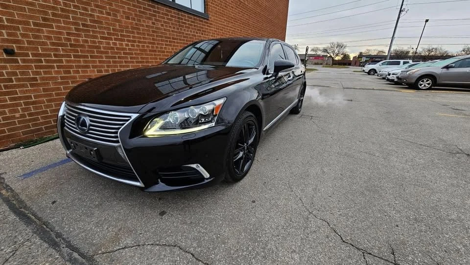 2014 Lexus LS 4th Gen - Image 10 of 20
