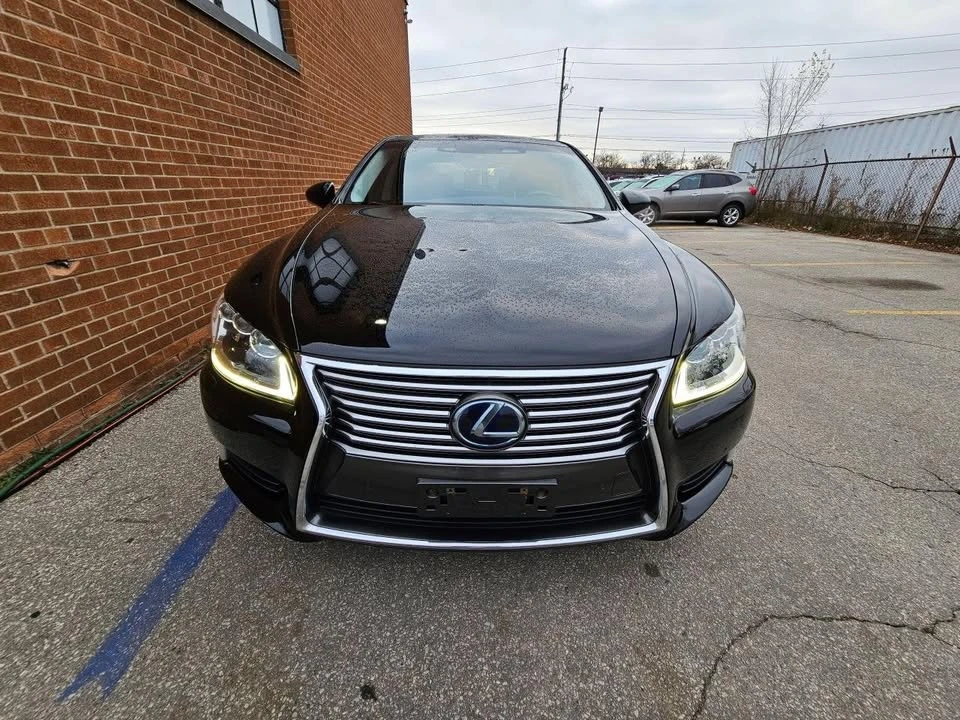 2014 Lexus LS 4th Gen - Image 8 of 20