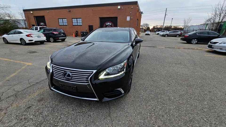 2014 Lexus LS 4th Gen - Image 13 of 20