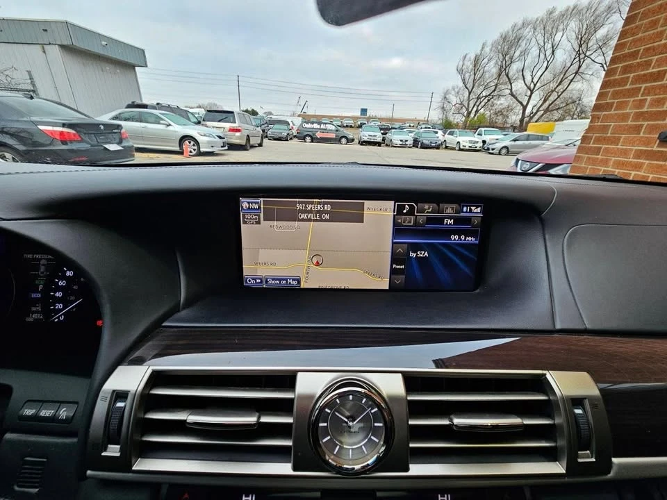 2014 Lexus LS 4th Gen - Image 18 of 20