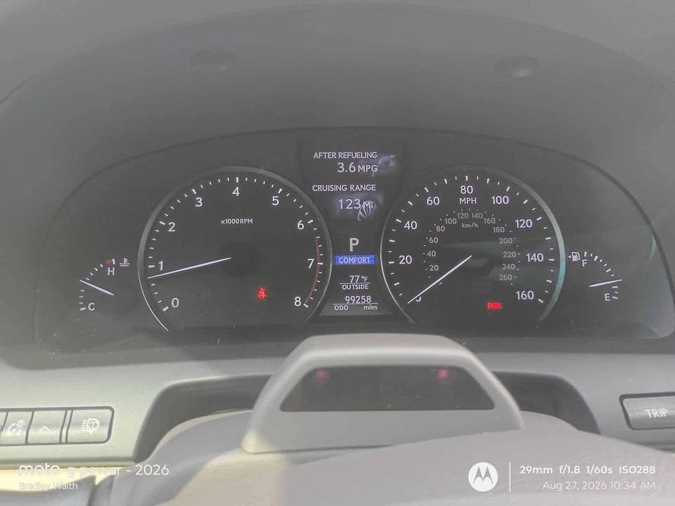 2014 Lexus LS 4th Gen - Image 17 of 20