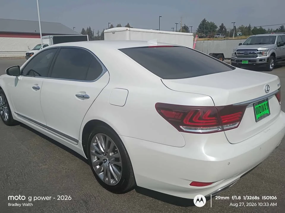 2014 Lexus LS 4th Gen - Image 8 of 20