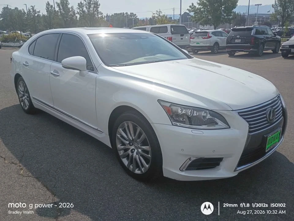 2014 Lexus LS 4th Gen - Image 4 of 20