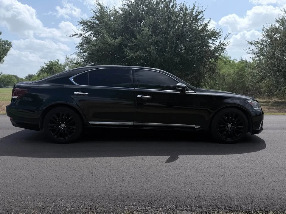2014 Lexus LS 4th Gen - Image 5 of 20