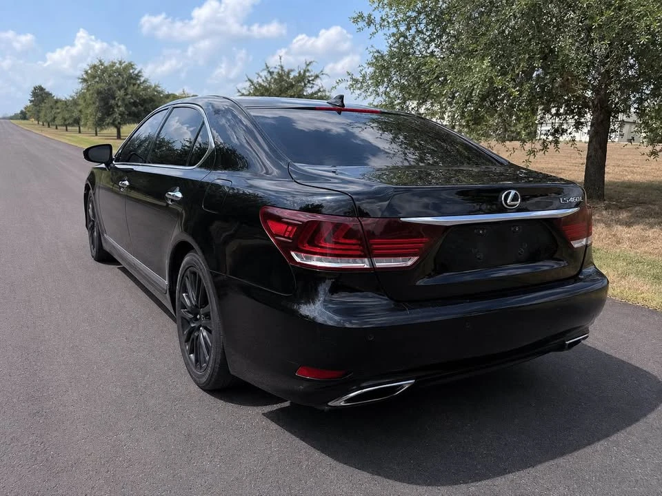2014 Lexus LS 4th Gen - Image 10 of 20